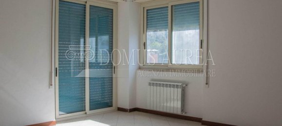 5 rooms Apartment in Itri, Italy No. 153973 7