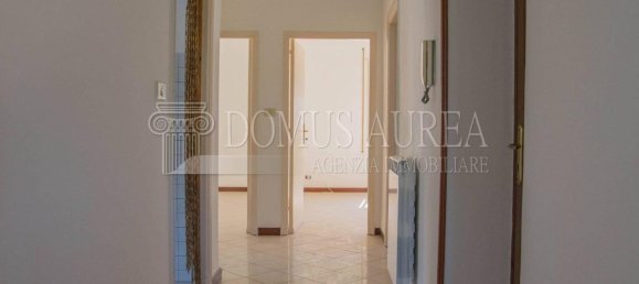 5 rooms Apartment in Itri, Italy No. 153973 3
