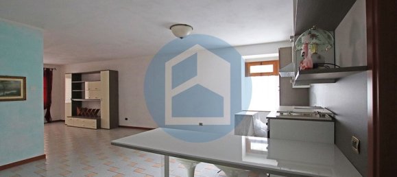 3-salle Appartement à Berzo Inferiore, Italy No. 122291 6