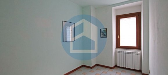3-salle Appartement à Berzo Inferiore, Italy No. 122291 16