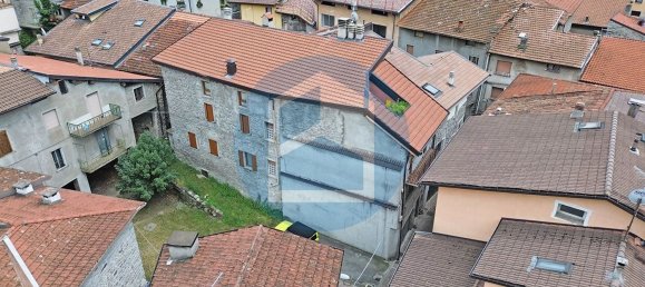 3-salle Appartement à Berzo Inferiore, Italy No. 122291 4