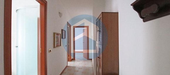 3-salle Appartement à Berzo Inferiore, Italy No. 122291 13