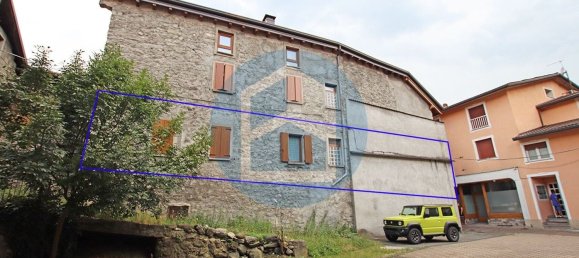 3-salle Appartement à Berzo Inferiore, Italy No. 122291 3