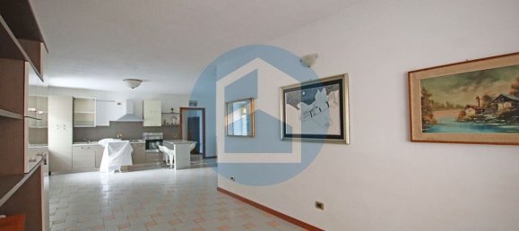 3-salle Appartement à Berzo Inferiore, Italy No. 122291 11
