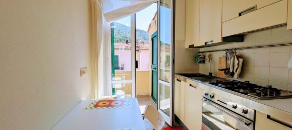 3 rooms Apartment in La Spezia, Italy No. 299867 11