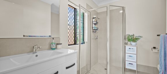 4 Schlafzimmer Haus in Caravonica, Australia, Nr. 143 15