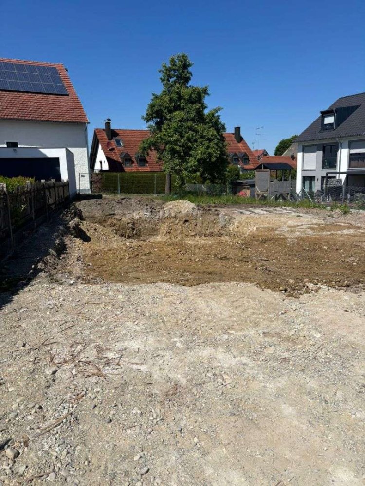  Land in Furstenfeldbruck, Germany No. 271512