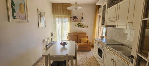 6 rooms Apartment in Ragusa, Italy No. 48992 4