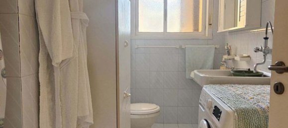 6 rooms Apartment in Ragusa, Italy No. 48992 10