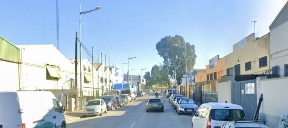 952m² Commercial property in Cadiz, Spain No. 150194 2