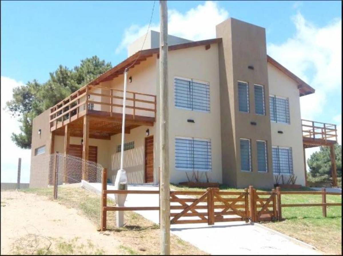 2 bedrooms House in Mar del Plata, Argentina No. 84190