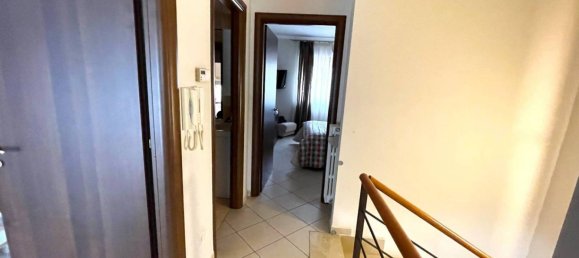 3 Schlafzimmer Wohnung in Salerno, Italy, Nr. 26844 15