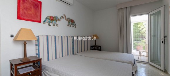 4 bedrooms Villa in Marbella, Spain No. 136586 23