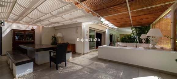 4 bedrooms Villa in Marbella, Spain No. 136586 6
