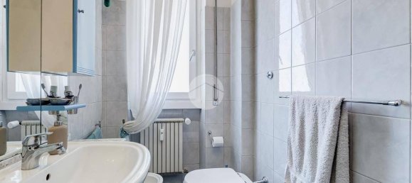 2 bedrooms Apartment in Rome, Italy No. 54749 8