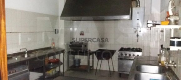 200m² Commercial property in Corroios, Portugal No. 160300 6