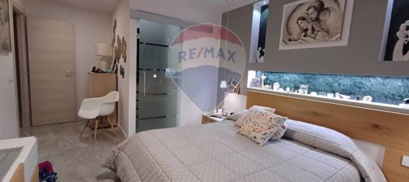 3 bedrooms Apartment in Palermo, Italy No. 88964 11