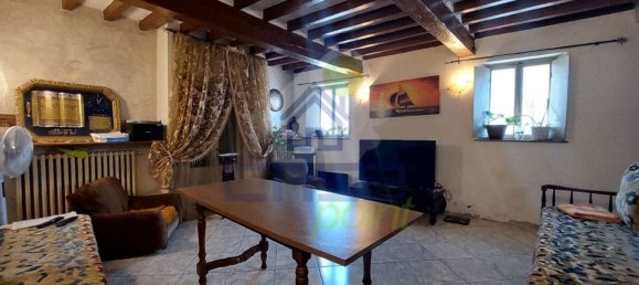 6-Zimmer Haus in Castelnuovo Bocca d'Adda, Italy, Nr. 138976 2