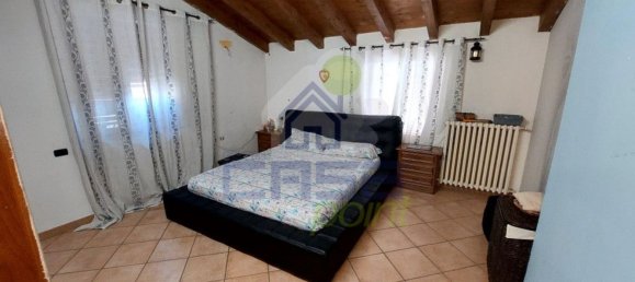6-Zimmer Haus in Castelnuovo Bocca d'Adda, Italy, Nr. 138976 11
