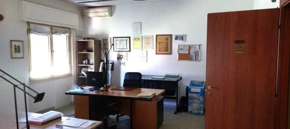 6غرفة مستودع في Lucca, Italy رقم 178466 9