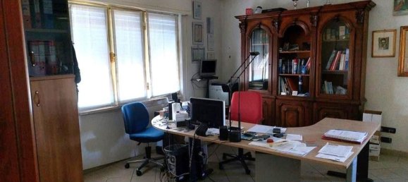 6غرفة مستودع في Lucca, Italy رقم 178466 8