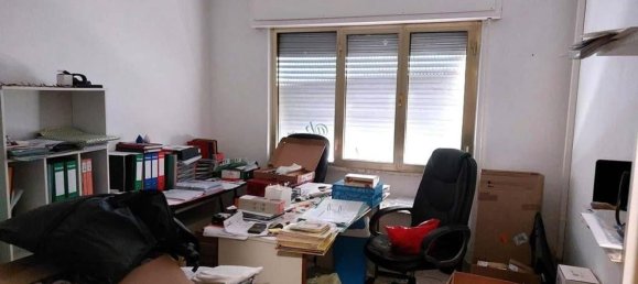 6غرفة مستودع في Lucca, Italy رقم 178466 12