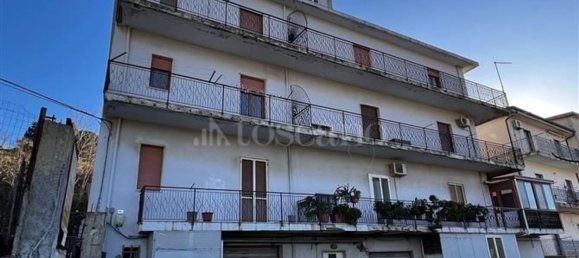 Apartamento de 5 divisões em Reggio Calabria, Italy N.º 167337 3