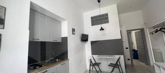 3-Zimmer Wohnung in Naples, Italy, Nr. 17117 9