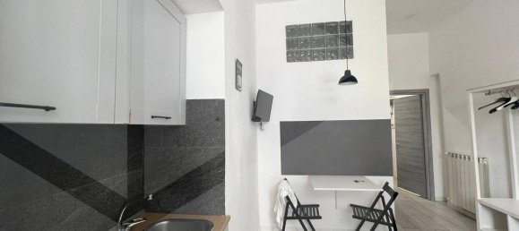 3-Zimmer Wohnung in Naples, Italy, Nr. 17117 6