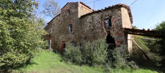 Casa de 15 habitaciónes en Bucine, Italy No. 233192 3