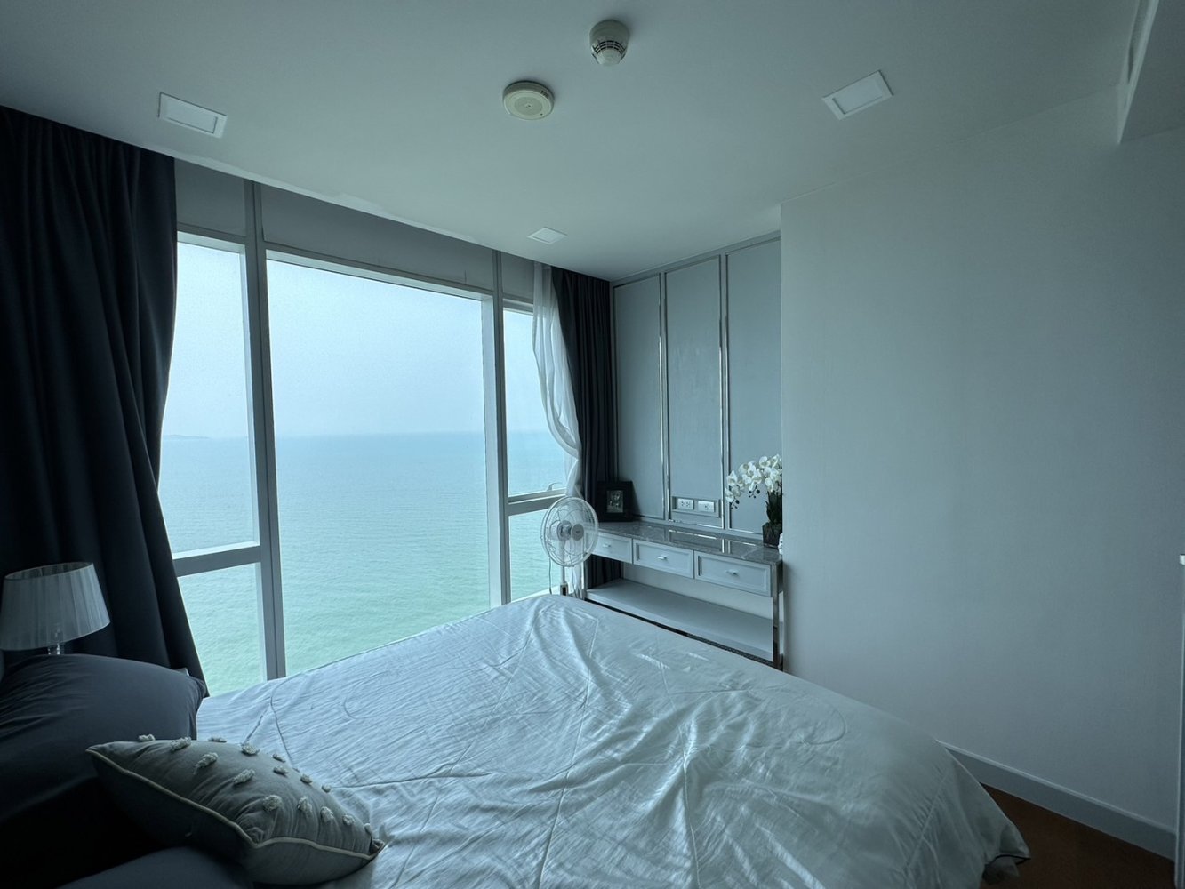1 bedroom Condo in The Palm Wongamat Beach Pattaya, Thailand No. 32780