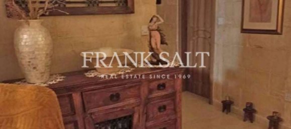 Maisonette de 3 dormitorios en Birgu, Malta No. 1715 3