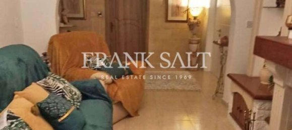 Maisonette de 3 dormitorios en Birgu, Malta No. 1715 2