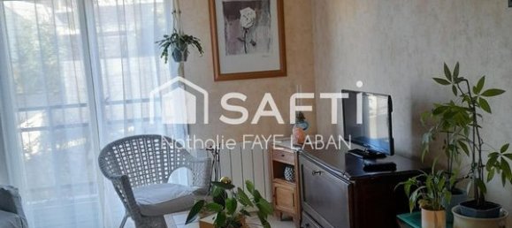 2 chambres Appartement à Châtellerault, France No. 293856 4