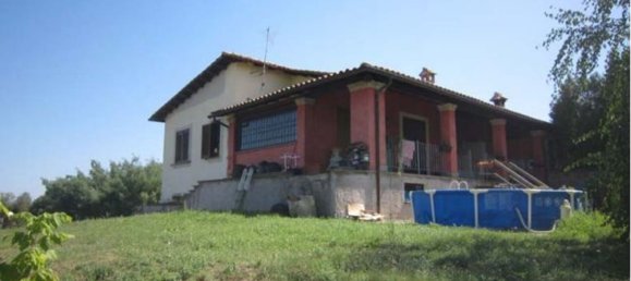 4 rooms Apartment in Monterosi, Italy No. 200163 5