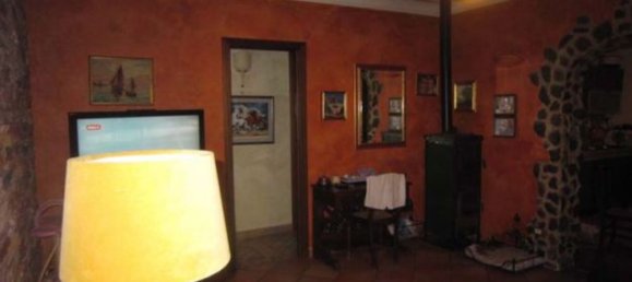 4 rooms Apartment in Monterosi, Italy No. 200163 9