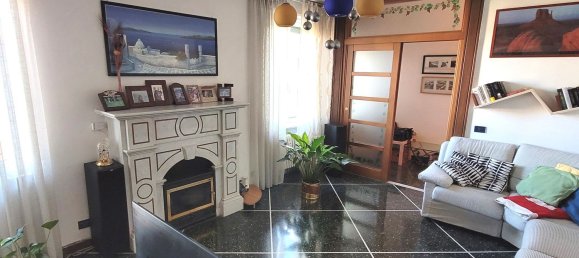 Пентхаус с 5 комнатами в Овада, Италия № 161541 2