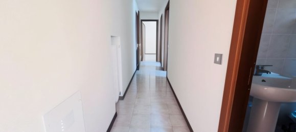 5-Zimmer Wohnung in Monte San Pietro, Italy, Nr. 221079 9