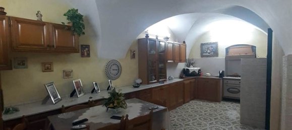 Дом с 6 комнатами в Ферла, Италия № 224082 12