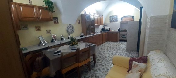 Дом с 6 комнатами в Ферла, Италия № 224082 11