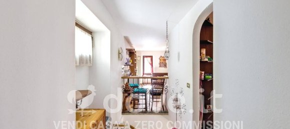 2 Schlafzimmer Wohnung in Luino, Italy, Nr. 361521 20