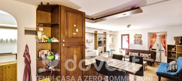 2 Schlafzimmer Wohnung in Luino, Italy, Nr. 361521 10