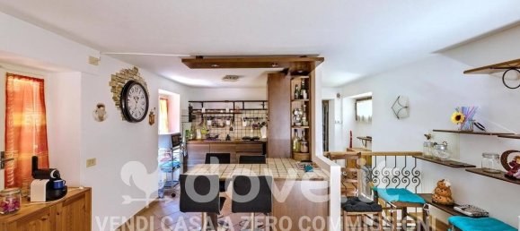 2 Schlafzimmer Wohnung in Luino, Italy, Nr. 361521 5