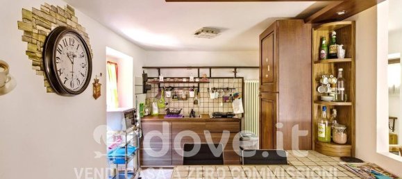 2 Schlafzimmer Wohnung in Luino, Italy, Nr. 361521 12