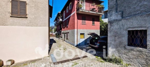 2 Schlafzimmer Wohnung in Luino, Italy, Nr. 361521 3