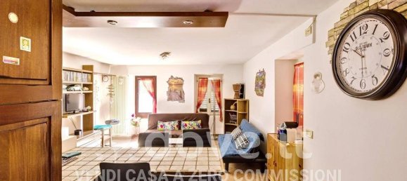 2 Schlafzimmer Wohnung in Luino, Italy, Nr. 361521 8