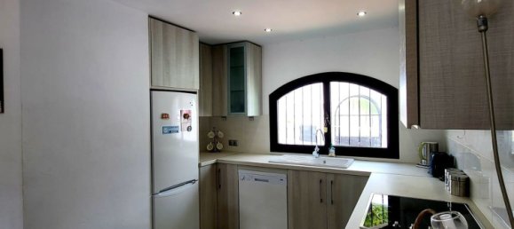 2 Schlafzimmer Haus in Marbella, Spain, Nr. 190165 9