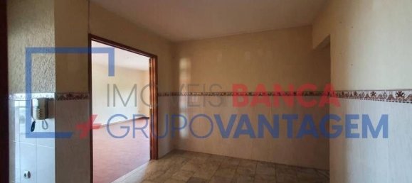 3 bedrooms Apartment in Vila Nova de Gaia, Portugal No. 246347 2