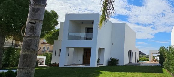 5 bedrooms Commercial property in Vari, Greece No. 2818 3