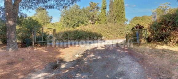 3 bedrooms House in Anguillara Sabazia, Italy No. 200084 3